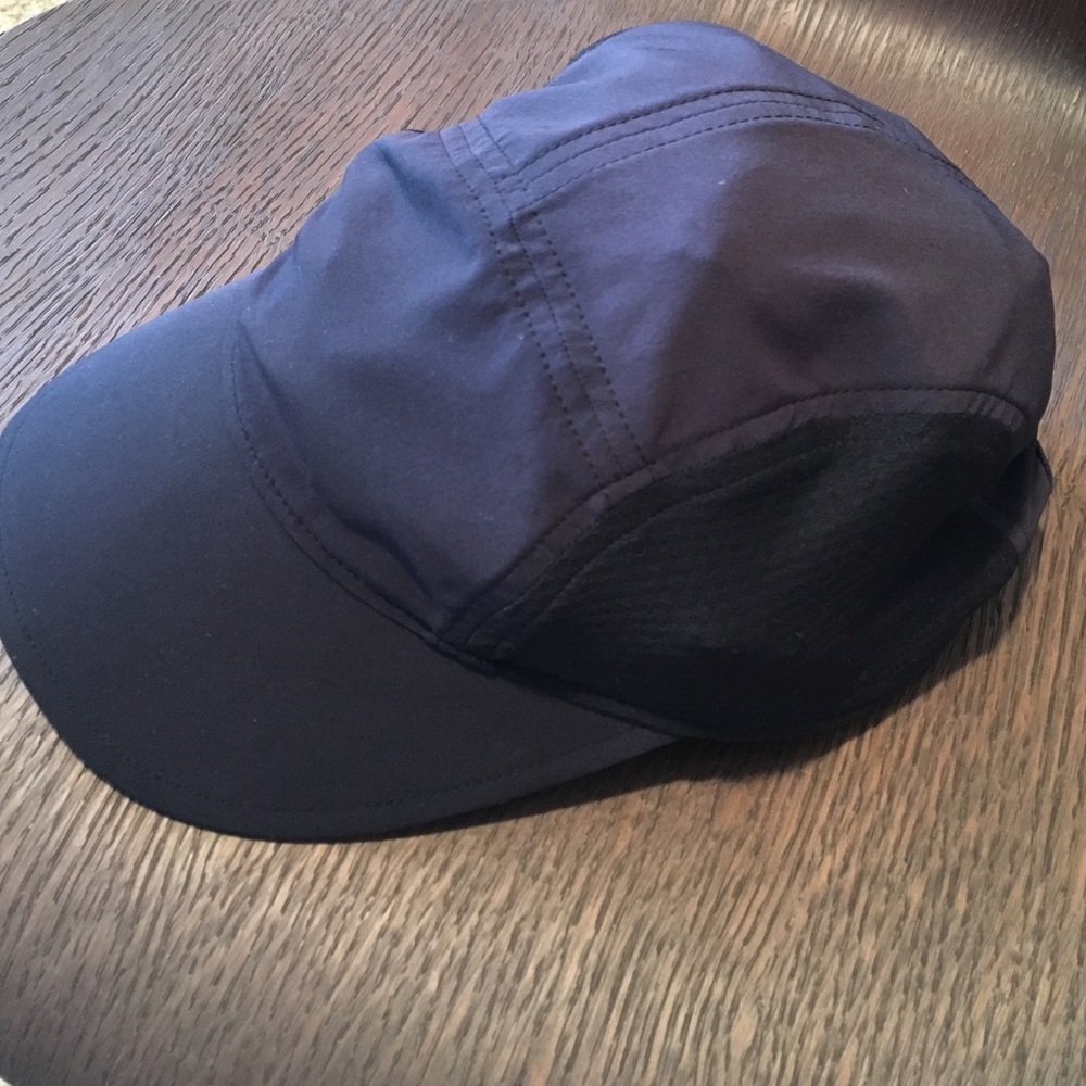 Lululemon sun chaser hat